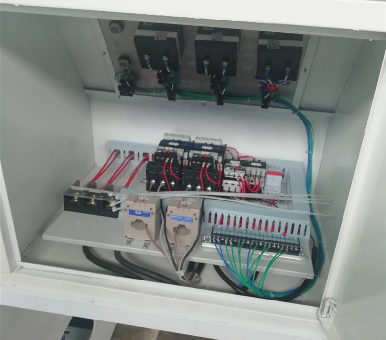 方木多片鋸電機啟動失敗的產(chǎn)生原因：   1.電氣原因：如缺相、電壓超出允許值等;   2.機械原因：如電動機損壞(軸承)等;  